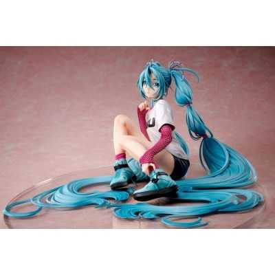 HATSUNE MIKU - 1/4 Yoneyama Mai The Latest Street Style "Cute" Stronger PVC Figure 17 cm