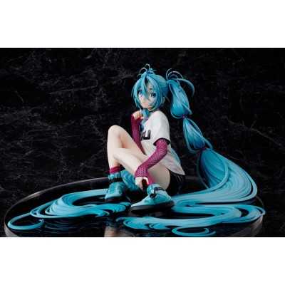 HATSUNE MIKU - 1/4 Yoneyama Mai The Latest Street Style "Cute" Limited Edition Stronger PVC Figure 17 cm