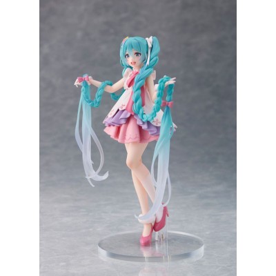 HATSUNE MIKU - Rapunzel Ver. Wonderland Taito PVC Figure 18 cm