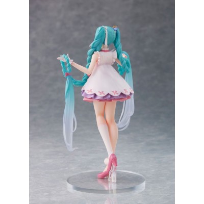 HATSUNE MIKU - Rapunzel Ver. Wonderland Taito PVC Figure 18 cm
