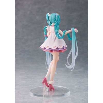 HATSUNE MIKU - Rapunzel Ver. Wonderland Taito PVC Figure 18 cm