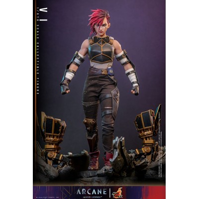 ARCANE -  Vi 1/6 Hot Toys Action Figure 28 cm