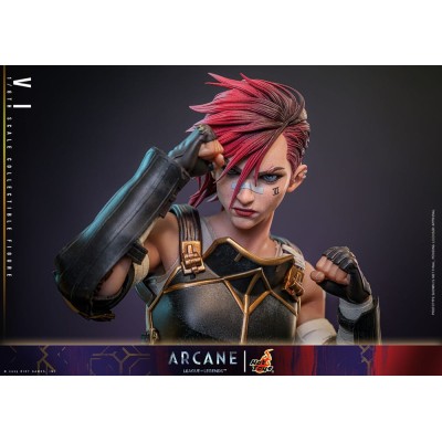 ARCANE -  Vi 1/6 Hot Toys Action Figure 28 cm