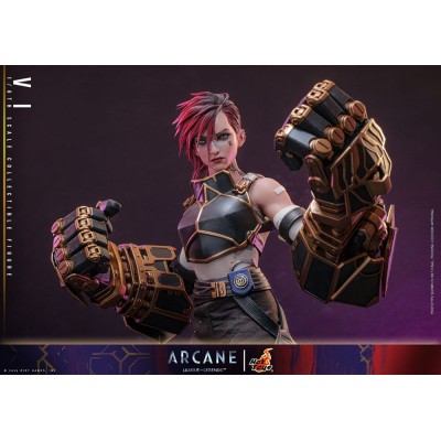 ARCANE -  Vi 1/6 Hot Toys Action Figure 28 cm