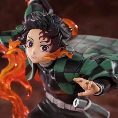 DEMON SLAYER - Kamado Tanjiro (Kyojuro Rengoku's Sword Guard Ver.) FiguartsZERO Bandai PVC Figure 19 cm