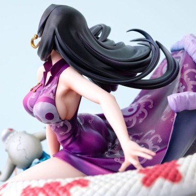 ONE PIECE - Pirate Empress Boa Hancock P.O.P A-Maximum Megahouse PVC Figure 27 cm