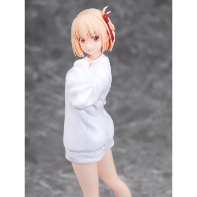LYCORIS RECOIL - Chisato Nishikigi: Oversized Sweatshirt Ver. 1/7 MARCHIO PVC Figure 25 cm