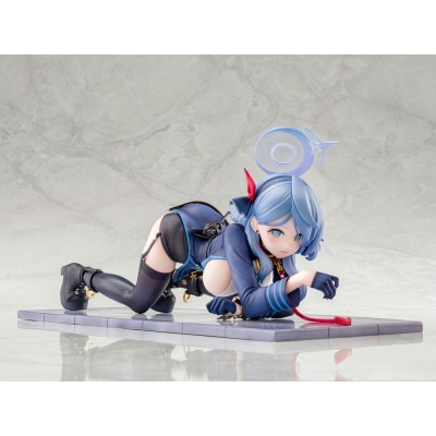 BLUE ARCHIVE - Ako Memorial Lobby Ver. 1/7 Ami Ami PVC Figure 23 cm