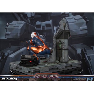 METAL GEAR SOLID - Cyborg Ninja Gray Fox Statue First 4 Figures PVC Figure 41 cm