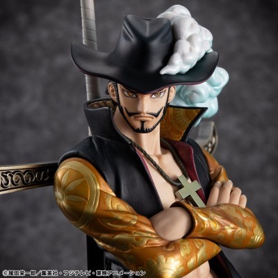 ONE PIECE - Hawk Eye Dracule Mihawk Ver. R P.O.P SA-MAXIMUM Megahouse PVC Figure 29 cm