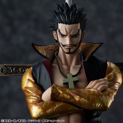 ONE PIECE - Hawk Eye Dracule Mihawk Ver. R P.O.P SA-MAXIMUM Megahouse PVC Figure 29 cm