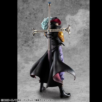 ONE PIECE - Hawk Eye Dracule Mihawk Ver. R P.O.P SA-MAXIMUM Megahouse PVC Figure 29 cm