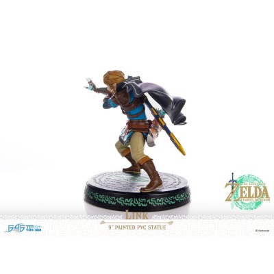 THE LEGEND OF ZELDA: TEARS OF THE KINGDOM - Link First 4 Figures PVC Figure 18 cm