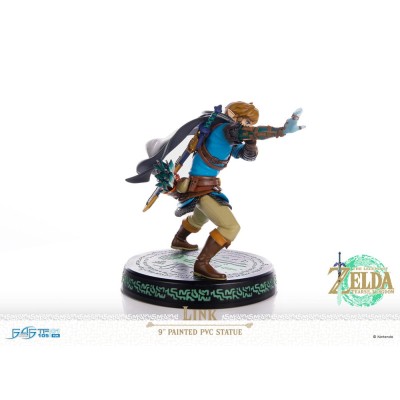 THE LEGEND OF ZELDA: TEARS OF THE KINGDOM - Link First 4 Figures PVC Figure 18 cm