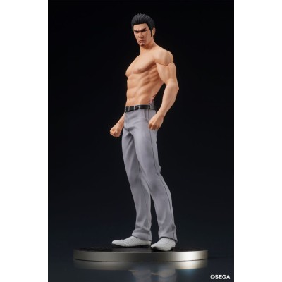 YAKUZA: LIKE A DRAGON - Kazuma Kiryu Battle Style Digsta Digism PVC Figure 17 cm