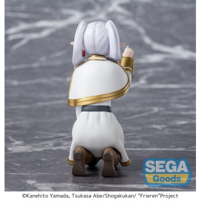 FRIEREN: BEYOND JOURNEY'S END - Frieren Poking Something Pm Perching Sega PVC Figure 10 cm