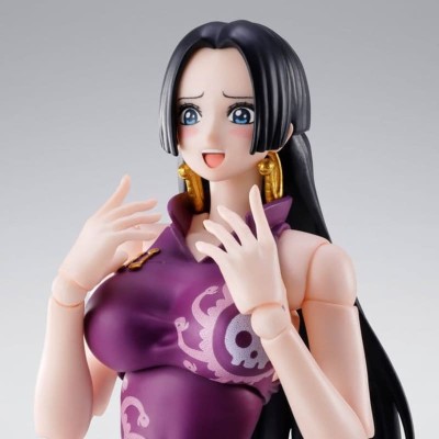 ONE PIECE - Boa Hancock Marineford Bandai Action Figure 16 cm