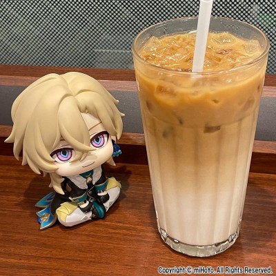 HONKAI: STAR RAIL - Aventurine & Kakavasha Look Up (with gift) Megahouse PVC Figure 11 cm