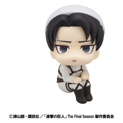 ATTACK ON TITAN - Levi Cleaning Up Ver. & Mikasa Ackerman Look Up (with gift) Megahouse PVC Figure 11 cm