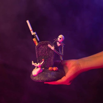 THE NIGHTMARE BEFORE CHRISTMAS - Resin Pen Holder with Writing Set