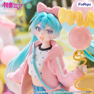 HATSUNE MIKU - Muchute Theme Park Date Version Furyu PVC Figure 19 cm