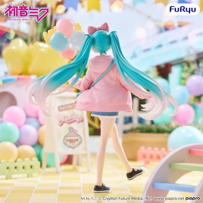 HATSUNE MIKU - Muchute Theme Park Date Version Furyu PVC Figure 19 cm