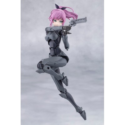 MEGALOMARIA - Unlimited Universe Plastic Model Kit Emulator Riding Package 16 cm