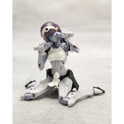 MEGALOMARIA - Unlimited Universe Plastic Model Kit Novice Reproduction 16 cm