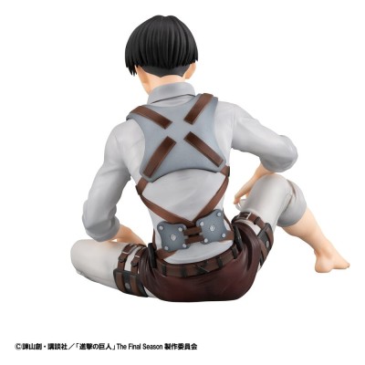 ATTACK ON TITAN - Squad Captain Levi Palm Size Megahouse PVC Figure 9 cm