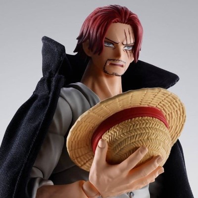 ONE PIECE - Shanks Marineford Bandai S.H.Figuarts Action Figure 17 cm