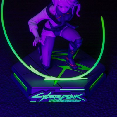CYBERPUNK EDGERUNNERS - Lucy Dark Horse PVC Figure 18 cm