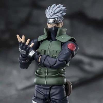 NARUTO - Kakashi Hatake -The famed Sharingan Hero- S.H.Figuarts Bandai Action Figure 16 cm