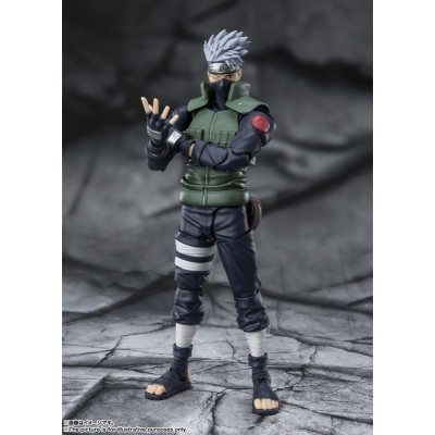 NARUTO - Kakashi Hatake -The famed Sharingan Hero- S.H.Figuarts Bandai Action Figure 16 cm