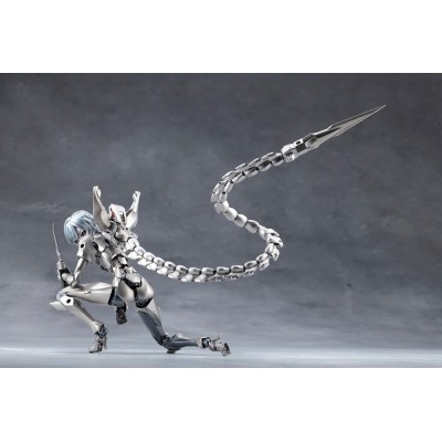 MEGALOMARIA UNLIMITED UNIVERSE - Wreckage Hunter Kotobukiya Plastic Model 25 cm